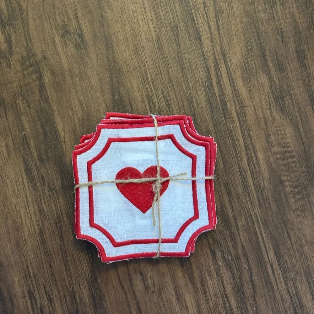 Williams Sonoma cartouche Red Heart Coasters Set